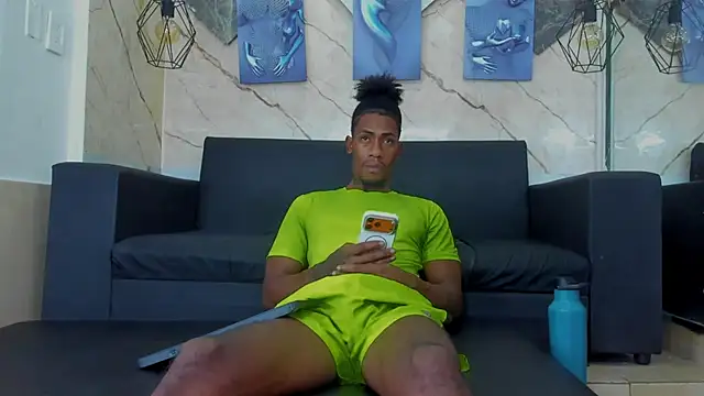 yulian23  online show from July 21, 2026, 7:15 pm