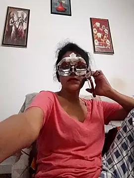 Snapshot of Indianbhaabhi chatting on August 5, 2026, 6:51 am Indianbhaabhi online show from August 5, 2026, 6:51 am