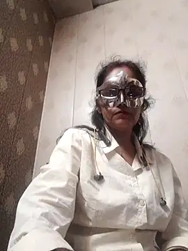 Snapshot of Indianbhaabhi chatting on July 24, 2026, 10:11 am Indianbhaabhi online show from July 24, 2026, 10:11 am