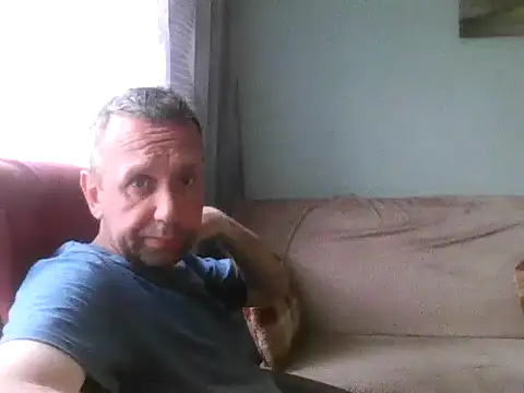 Snapshot of RafalekRozmarynowski81 chatting on June 21, 2026, 5:02 am RafalekRozmarynowski81 online show from June 21, 2026, 5:02 am
