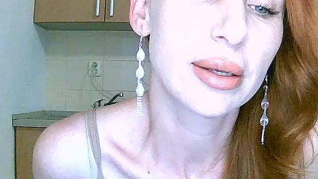Snapshot of AimeeAlan chatting on July 2, 2026, 2:01 pm AimeeAlan online show from July 2, 2026, 2:01 pm