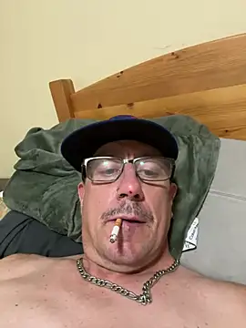 Snapshot of Dicklegend2245 chatting on July 4, 2026, 8:42 am Dicklegend2245 online show from July 4, 2026, 8:42 am