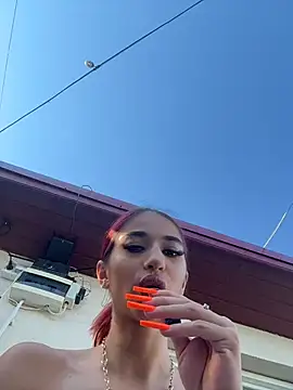 VixenRosse online show from June 30, 2026, 5:18 am