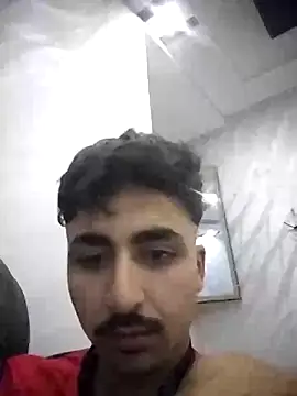 Snapshot of achraf31 chatting on June 17, 2026, 11:58 pm achraf31 online show from June 17, 2026, 11:58 pm