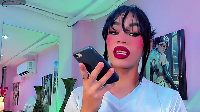 Snapshot of Dafnne-xxx chatting on July 7, 2026, 9:18 pm Dafnne-xxx online show from July 7, 2026, 9:18 pm