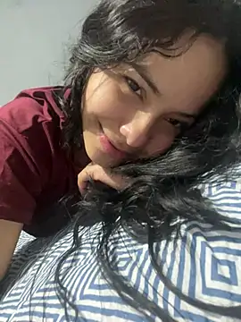 ColombianSexyCouple  online show from August 2, 2026, 3:27 am