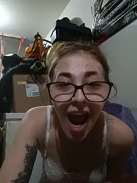 NeedyNina online show from June 17, 2026, 2:11 am
