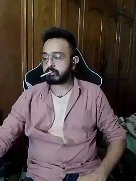 Snapshot of freakkydessi chatting on July 9, 2026, 11:53 am freakkydessi online show from July 9, 2026, 11:53 am