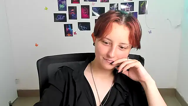Snapshot of Dilara_Kiss_ chatting on June 25, 2026, 11:15 am Dilara Kiss online show from June 25, 2026, 11:15 am