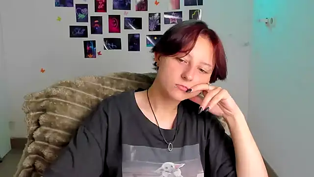 Snapshot of Dilara_Kiss_ chatting on July 15, 2026, 5:14 am Dilara Kiss online show from July 15, 2026, 5:14 am