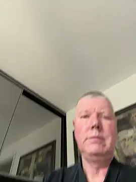 Snapshot of cumboy chatting on March 9, 2026, 1:47 pm cumboy online show from March 9, 2026, 1:47 pm