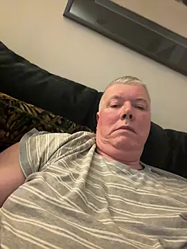 Snapshot of cumboy chatting on February 22, 2026, 11:39 pm cumboy online show from February 22, 2026, 11:39 pm