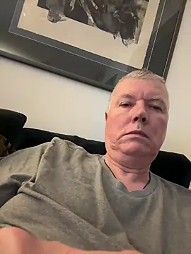 Snapshot of cumboy chatting on February 21, 2025, 1:22 am cumboy online show from February 21, 2025, 1:22 am