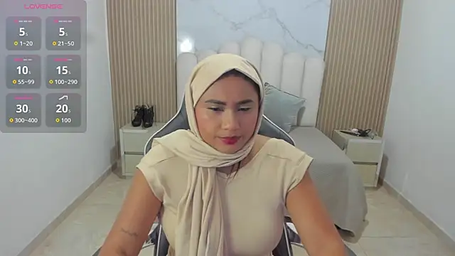 Snapshot of Maissa_nakier chatting on June 19, 2026, 2:06 am Maissa nakier online show from June 19, 2026, 2:06 am