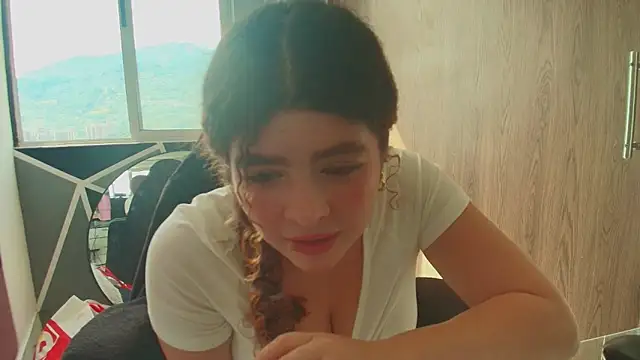 Snapshot of Kiara_velez chatting on June 30, 2026, 2:06 pm Kiara velez online show from June 30, 2026, 2:06 pm