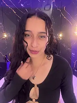 ZoeBlissX online show from June 18, 2026, 11:26 am