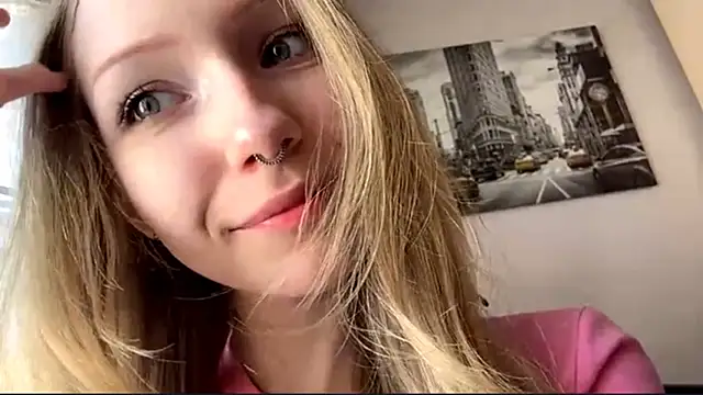 Snapshot of BivalentFalloff chatting on July 3, 2026, 5:58 am BivalentFalloff online show from July 3, 2026, 5:58 am