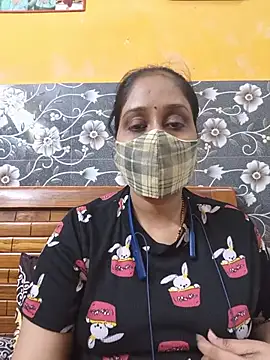 Snapshot of Garimaa_Cherry chatting on June 17, 2026, 5:12 pm Garimaa Cherry online show from June 17, 2026, 5:12 pm