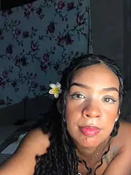 lilly safadinha online show from July 15, 2026, 5:25 am