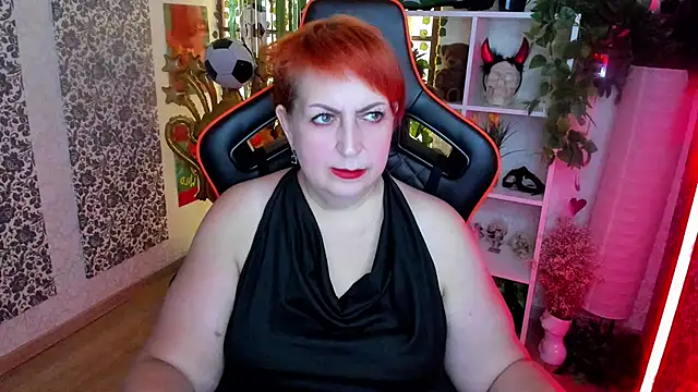 Snapshot of Joana_Woods chatting on July 9, 2026, 8:37 am Joana Woods online show from July 9, 2026, 8:37 am
