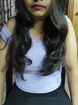 sexy-pari8 online show from August 8, 2026, 5:31 pm