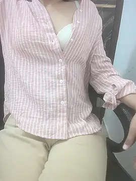 Snapshot of sushmita0 chatting on July 6, 2026, 2:46 pm sushmita0 online show from July 6, 2026, 2:46 pm