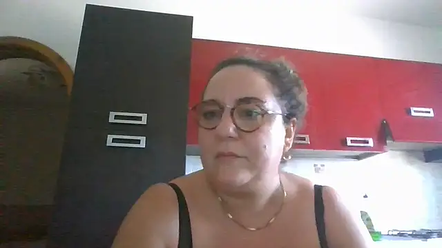 Snapshot of MissEva10 chatting on July 27, 2026, 12:01 pm MissEva10 online show from July 27, 2026, 12:01 pm