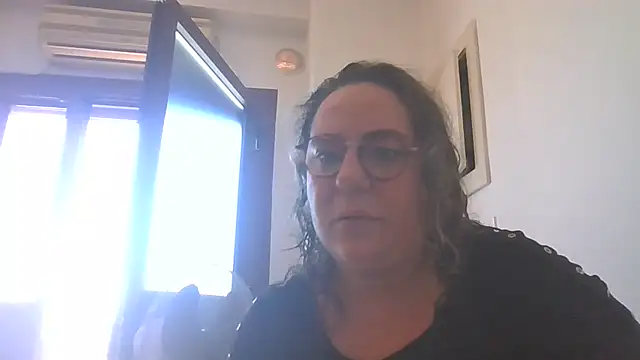 Snapshot of MissEva10 chatting on June 28, 2026, 10:43 am MissEva10 online show from June 28, 2026, 10:43 am