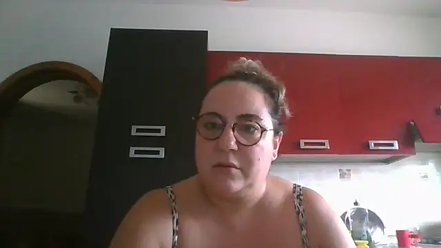 Snapshot of MissEva10 chatting on July 22, 2026, 11:12 am MissEva10 online show from July 22, 2026, 11:12 am