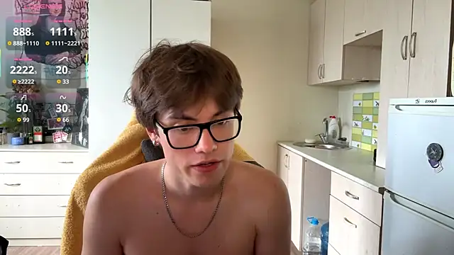 JadeNoiiir online show from July 29, 2026, 6:34 am