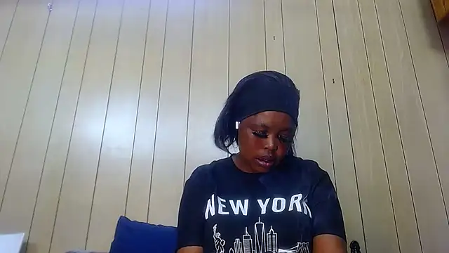 spicykittyy online show from July 17, 2026, 9:39 am