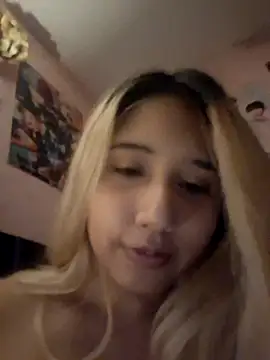 Snapshot of Honeycitabomnita chatting on June 20, 2026, 3:33 am Honeycitabomnita online show from June 20, 2026, 3:33 am