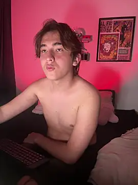 Snapshot of sweet_boyyy1 chatting on August 7, 2026, 1:44 am sweet boyyy1 online show from August 7, 2026, 1:44 am