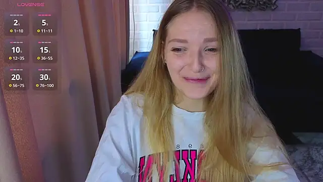 Snapshot of Kate__Walker chatting on June 21, 2026, 6:19 am Kate Walker online show from June 21, 2026, 6:19 am