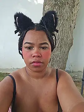 Snapshot of Alexandra_Jaramillo chatting on July 7, 2026, 12:09 pm Alexandra Jaramillo online show from July 7, 2026, 12:09 pm