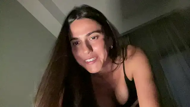 Snapshot of Rineliadi chatting on August 6, 2026, 4:57 pm Rineliadi online show from August 6, 2026, 4:57 pm