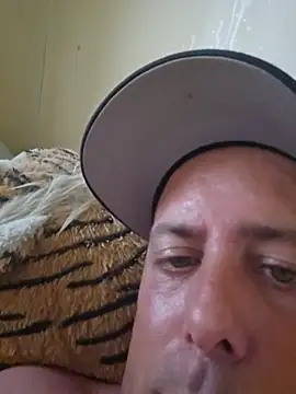 heterohotguy78 online show from July 13, 2026, 7:13 pm