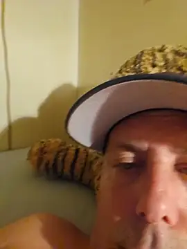 heterohotguy78 online show from July 18, 2026, 8:28 pm