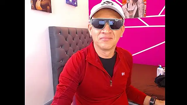 Cesirry  online show from June 23, 2026, 7:34 pm