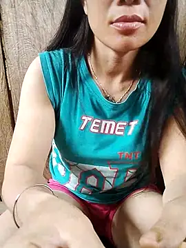 Snapshot of Myy_sexy chatting on July 17, 2026, 6:43 am Myy sexy online show from July 17, 2026, 6:43 am
