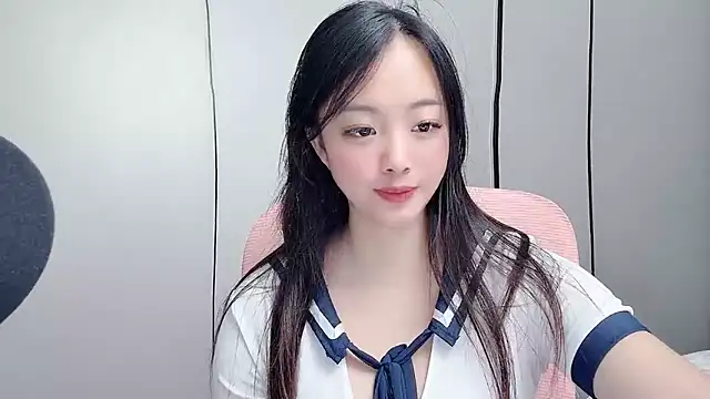 Winnie666999 online show from July 9, 2026, 3:22 pm