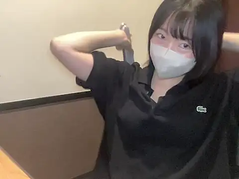 Snapshot of miwa007_m chatting on July 7, 2026, 7:23 am miwa007 m online show from July 7, 2026, 7:23 am