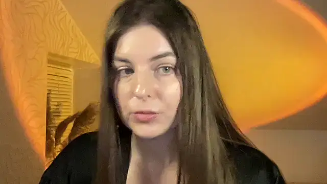 Snapshot of Velenne chatting on July 12, 2026, 9:48 pm Velenne online show from July 12, 2026, 9:48 pm