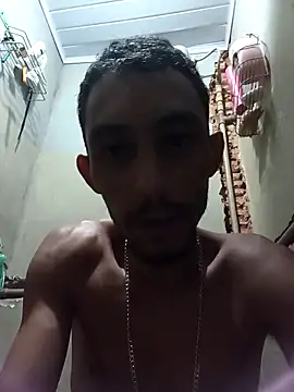 Snapshot of bruto23cm chatting on June 20, 2026, 8:36 pm bruto23cm online show from June 20, 2026, 8:36 pm