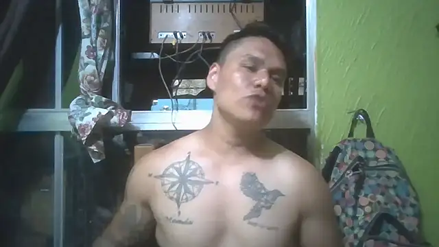 Snapshot of LatinoLeones chatting on July 30, 2026, 3:49 am LatinoLeones online show from July 30, 2026, 3:49 am