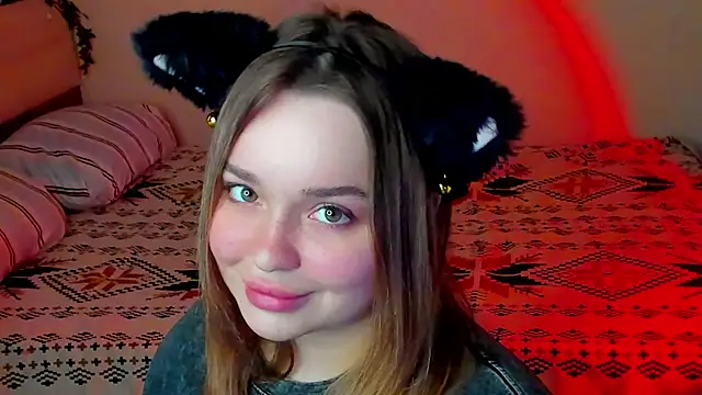 Snapshot of Hot_moon_666 chatting on June 24, 2026, 6:39 pm Hot moon 666 online show from June 24, 2026, 6:39 pm
