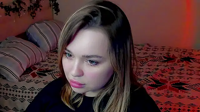 Snapshot of Hot_moon_666 chatting on June 25, 2026, 7:19 pm Hot moon 666 online show from June 25, 2026, 7:19 pm