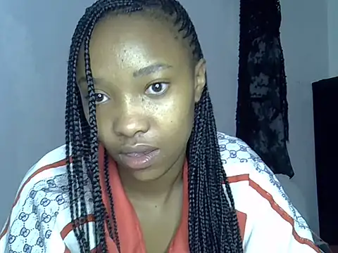 Snapshot of pretty_jaz chatting on August 9, 2026, 12:29 am pretty jaz online show from August 9, 2026, 12:29 am