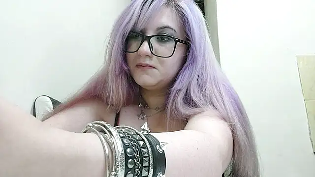 Snapshot of FeliniKatechini chatting on July 31, 2026, 10:51 pm FeliniKatechini online show from July 31, 2026, 10:51 pm