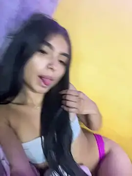Snapshot of Samantha_098 chatting on July 5, 2026, 2:05 am Samantha 098 online show from July 5, 2026, 2:05 am